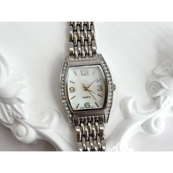 Silver Toned Rounded Bezel Rhinestone Bracelet Vintage Wristwatch 18mm - WORKS! - Picture 3 of 7